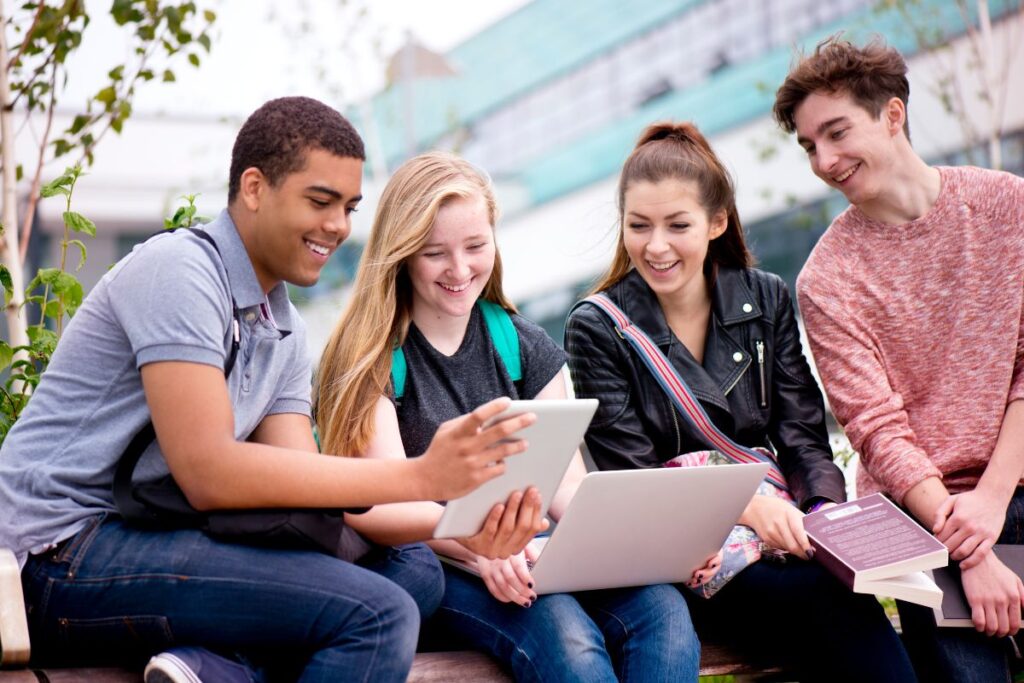 ¿Cuál es el mejor destino para estudiar en el extranjero en 2025?